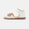 Friboo Niños Sandalias - White 1 Friboo Niños Sandalias - White -Friboo Ventas 2024 e9bde92eec0143a68ba399ac5e3cecab